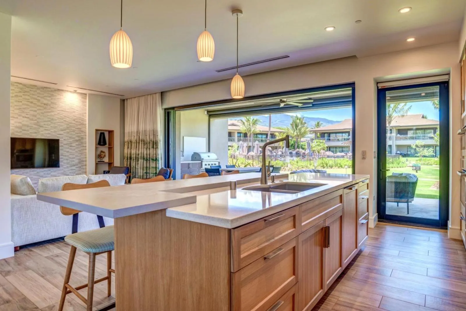 Kbm Resorts Free Car Honua Kai Luana Hkl-12B Ground Floor Private Bbq Beach Gear Kaanapali 0*,  United States